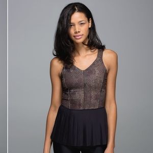 Lululemon City Tank SZ 8 Golden Goddess Cashew/Black Built in bra. EUC